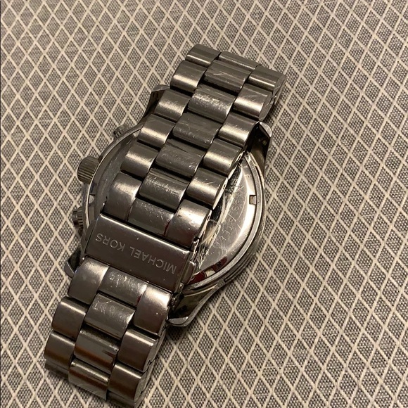 Silver watch - Picture 2 of 3